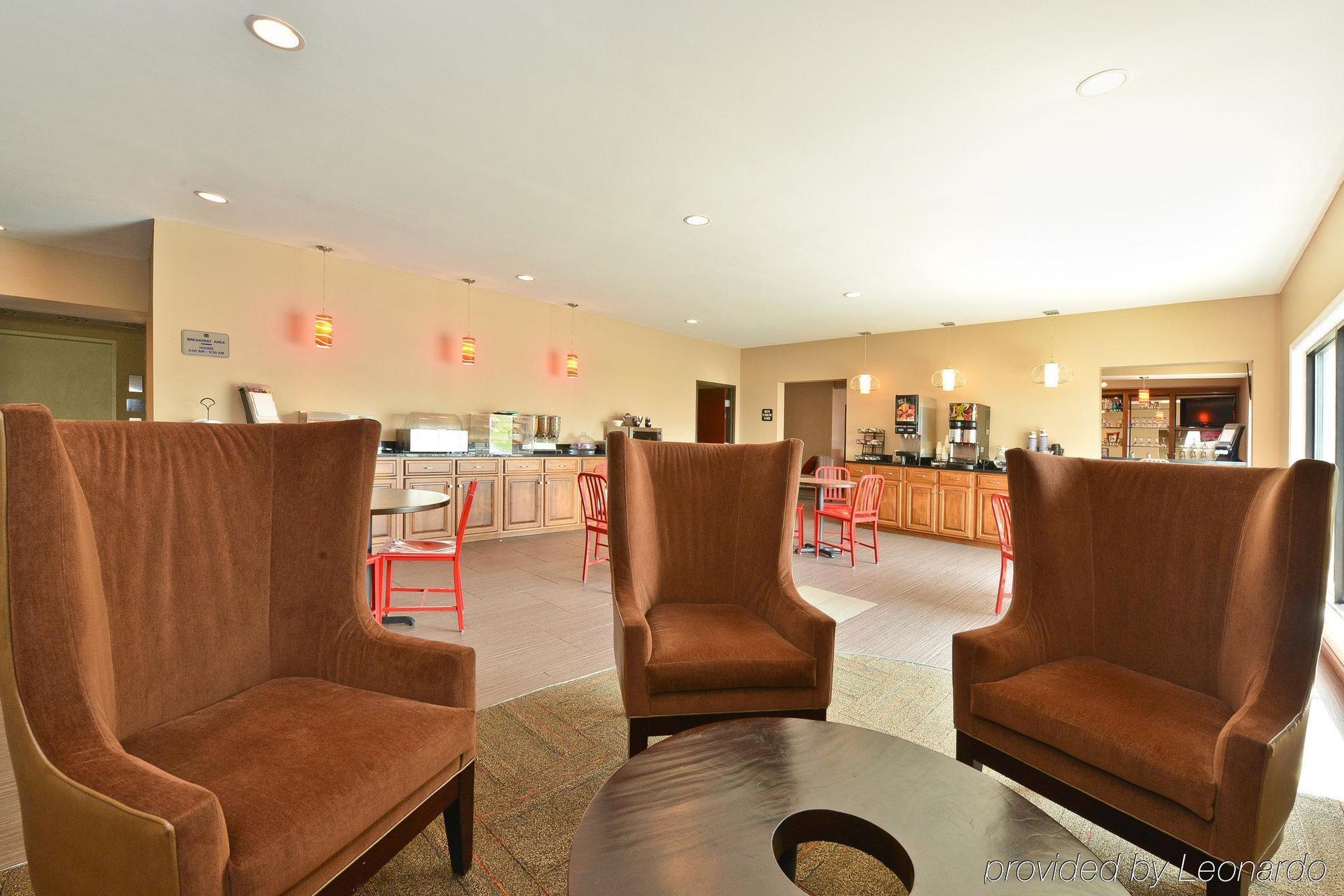 Holiday Inn Express & Suites Evansville North By Ihg Warrenton Exterior photo