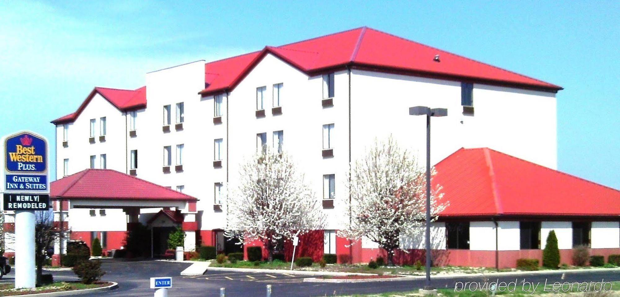 Holiday Inn Express & Suites Evansville North By Ihg Warrenton Exterior photo